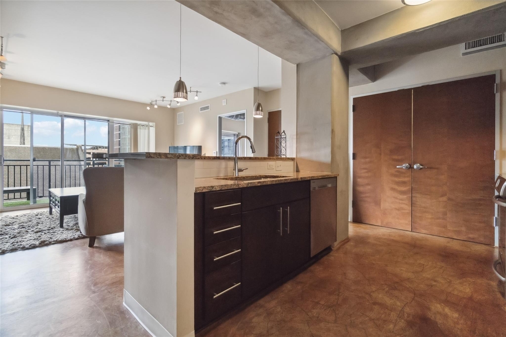 800 Brazos St - Photo 7