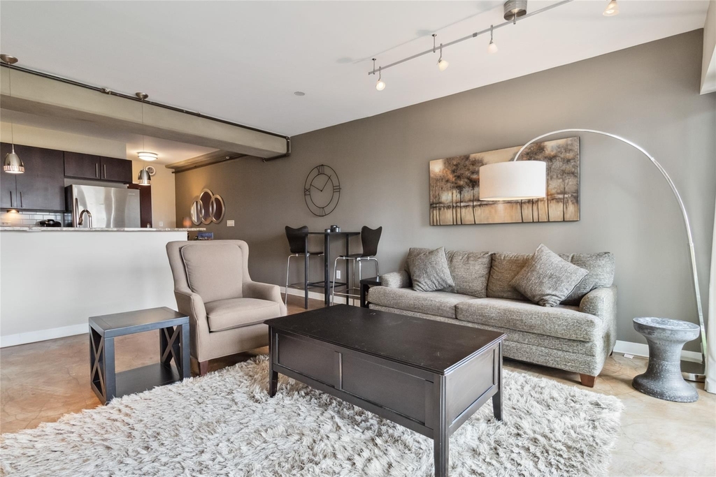 800 Brazos St - Photo 4