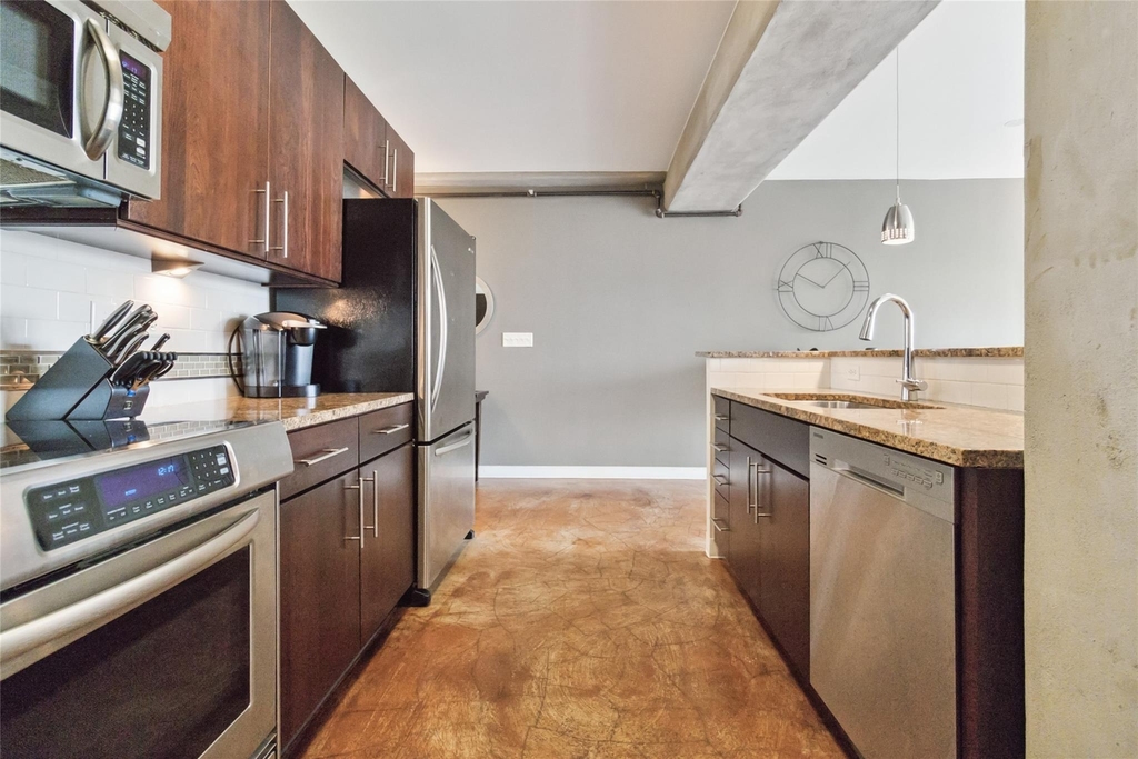 800 Brazos St - Photo 11