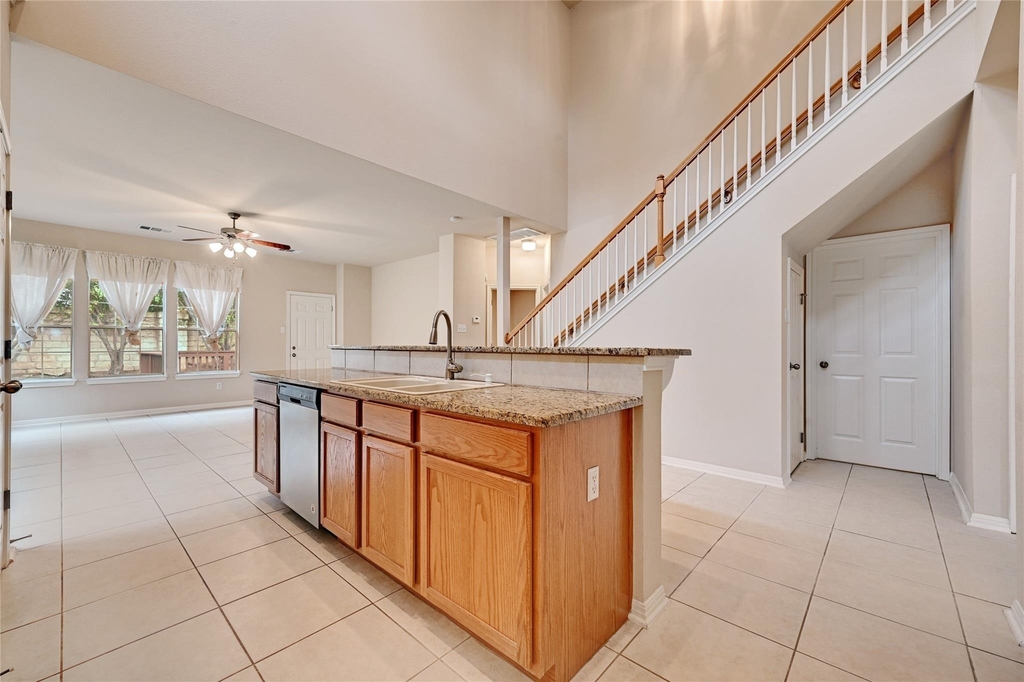 411 W St Elmo Rd - Photo 10