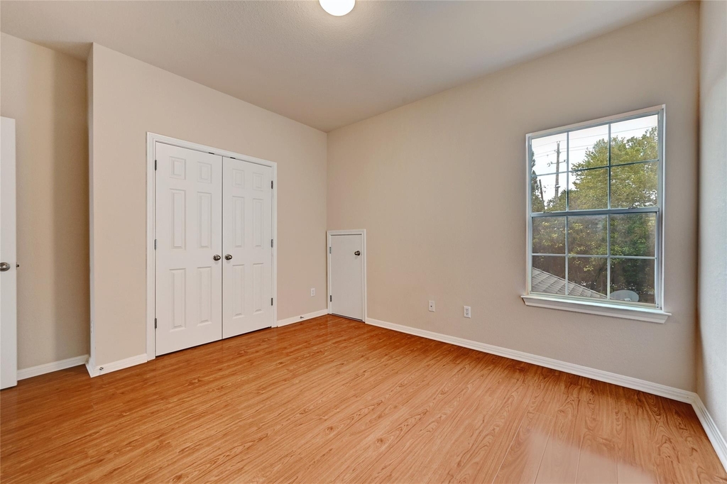 411 W St Elmo Rd - Photo 23