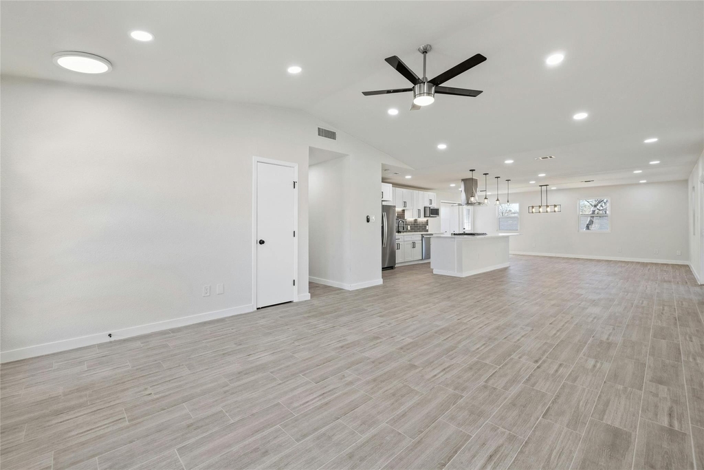 1400 Bellmar Dr - Photo 6