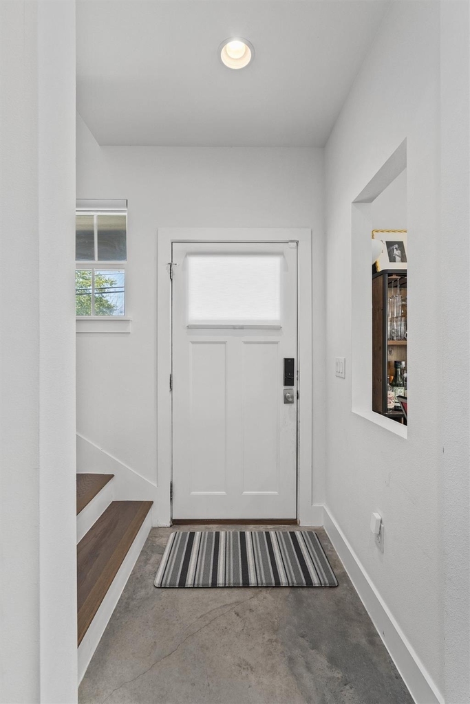 1309 Fort Branch Blvd - Photo 2