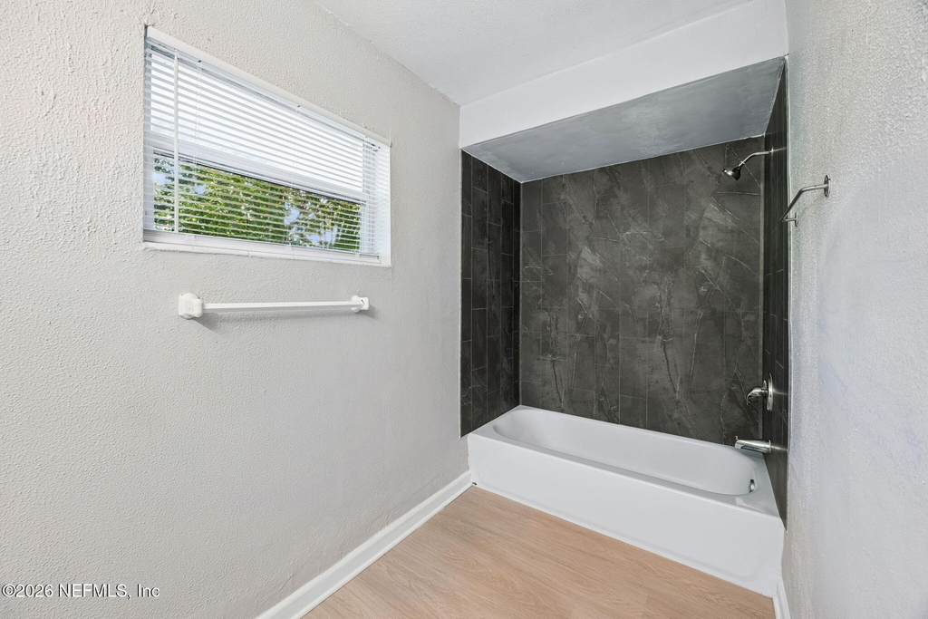 2775 Herschel Street - Photo 9