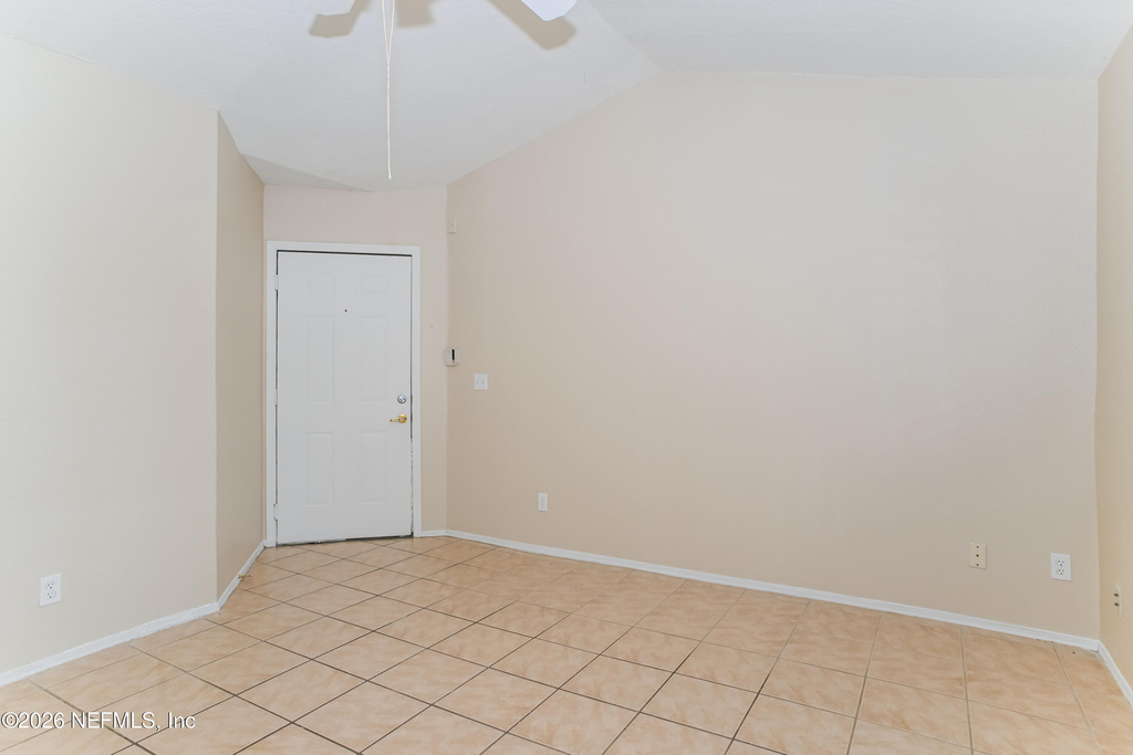 1701 The Greens Way - Photo 6