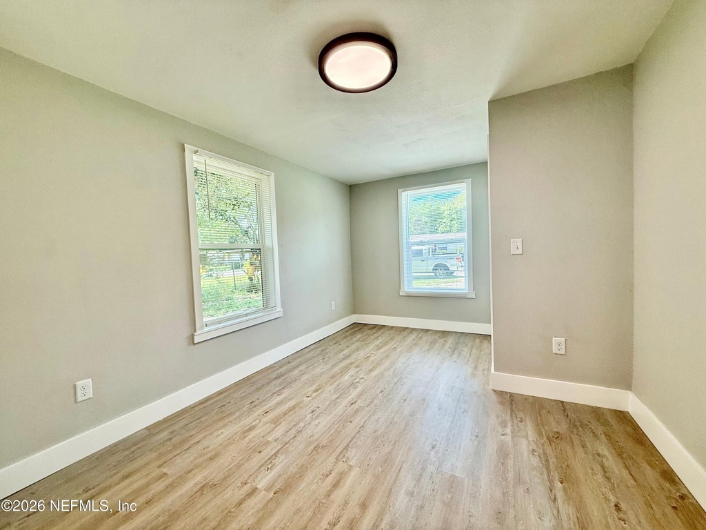 5141 Corsair Avenue - Photo 13