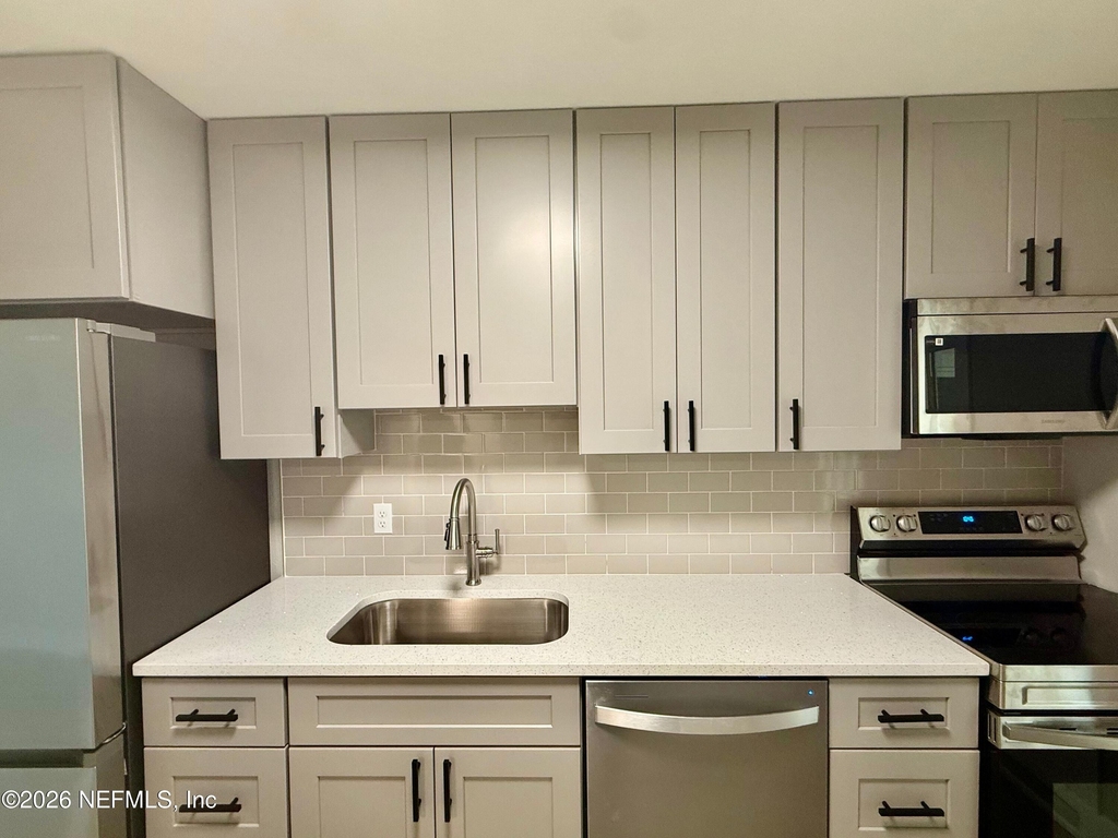5141 Corsair Avenue - Photo 8