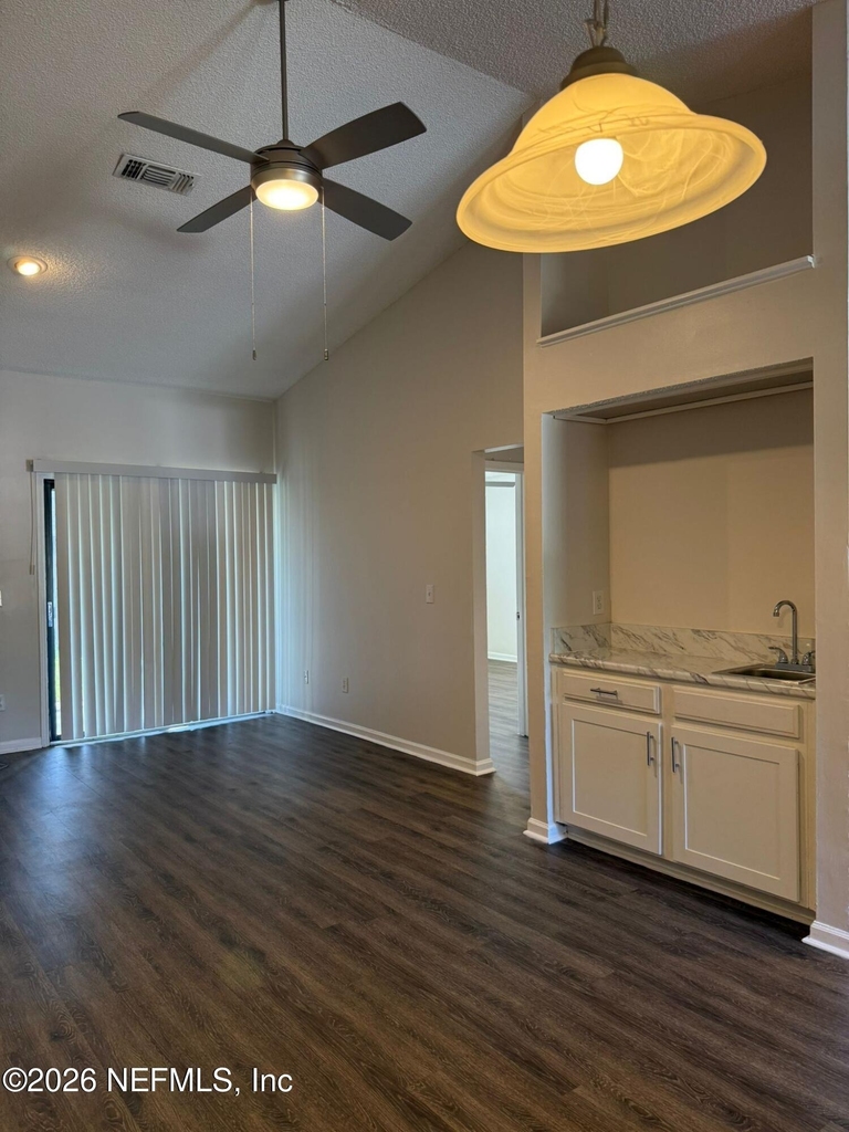 1270 Ticonderoga - Photo 4