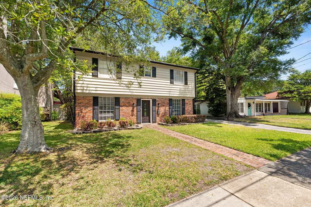 4339 Genoa Avenue - Photo 1