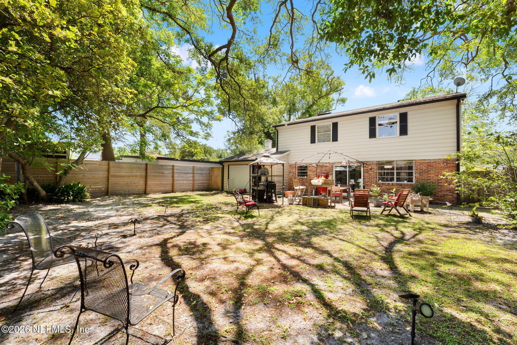 4339 Genoa Avenue - Photo 2