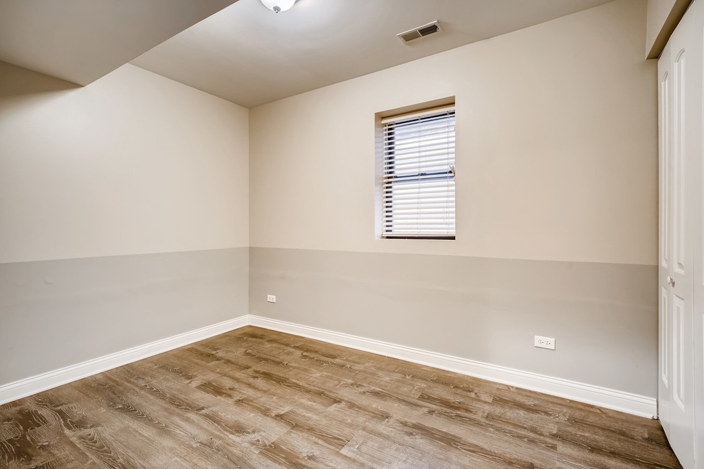 2312 S Seeley Avenue - Photo 9