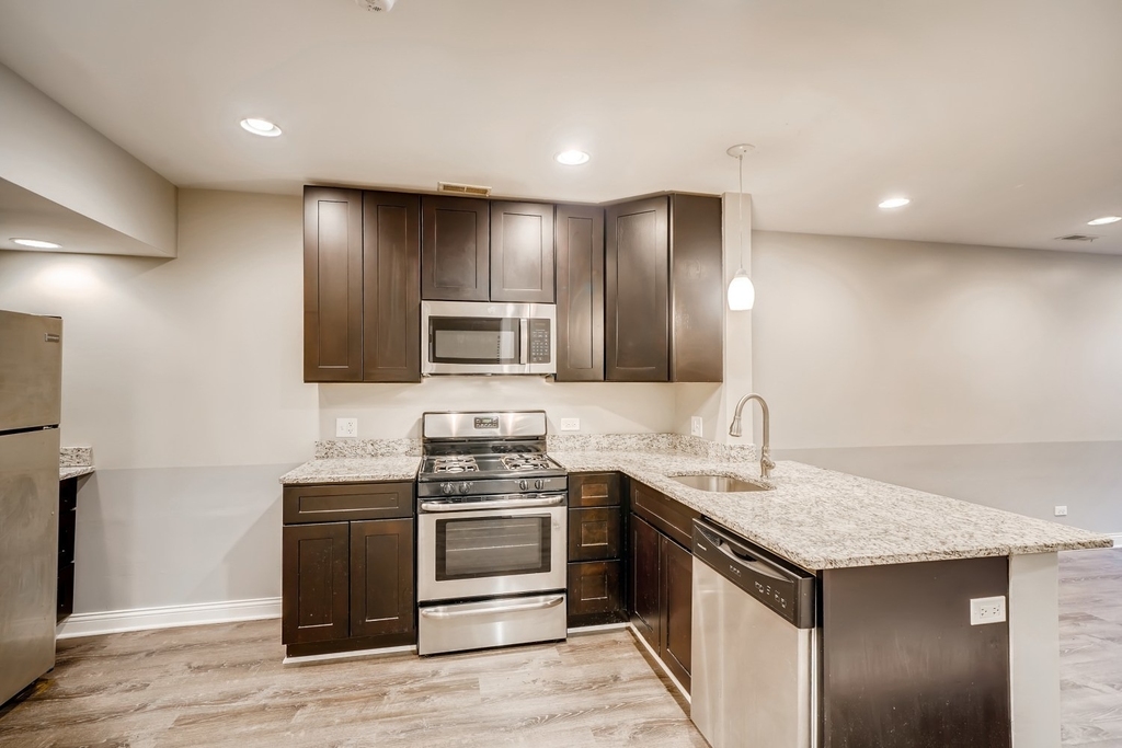 2312 S Seeley Avenue - Photo 5