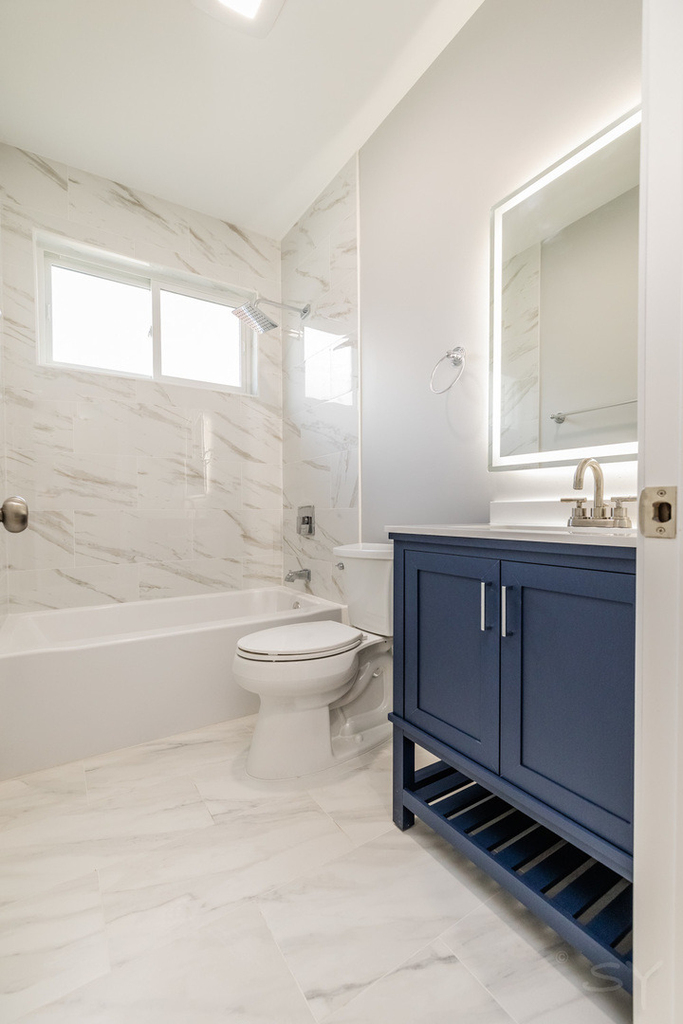 723 N Waller Avenue - Photo 6