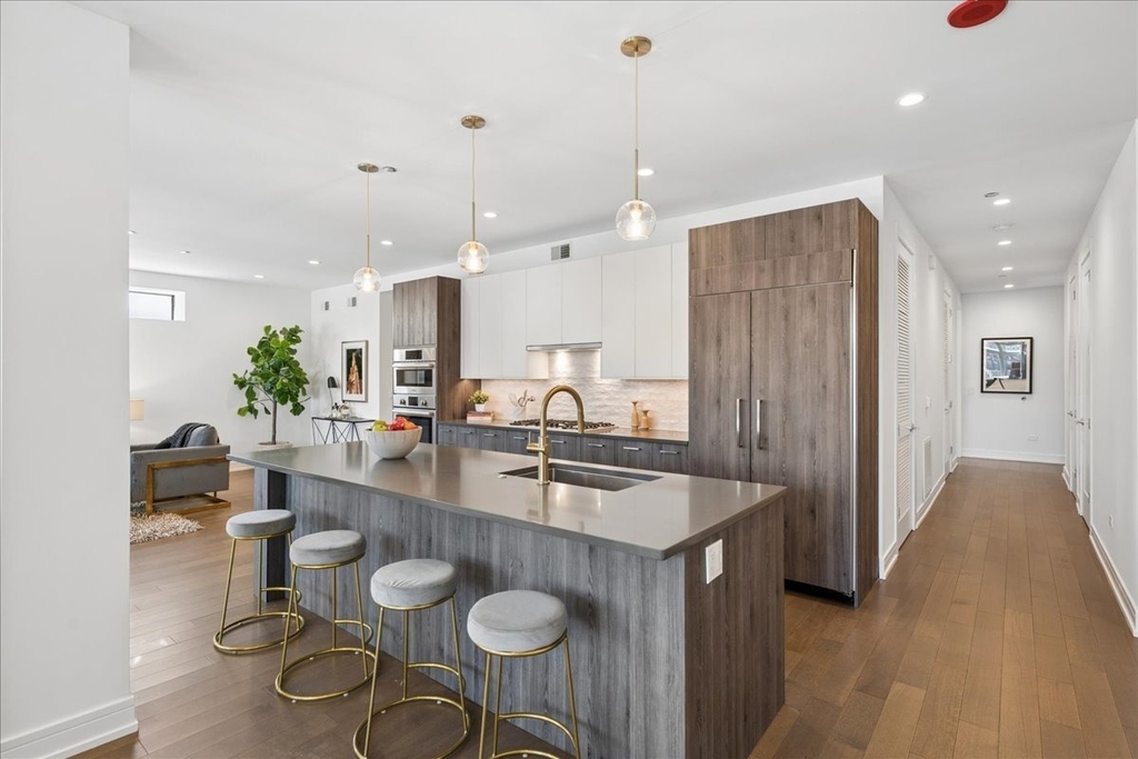 434 W Melrose Street - Photo 6