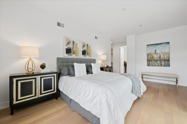 434 W Melrose Street - Photo 11