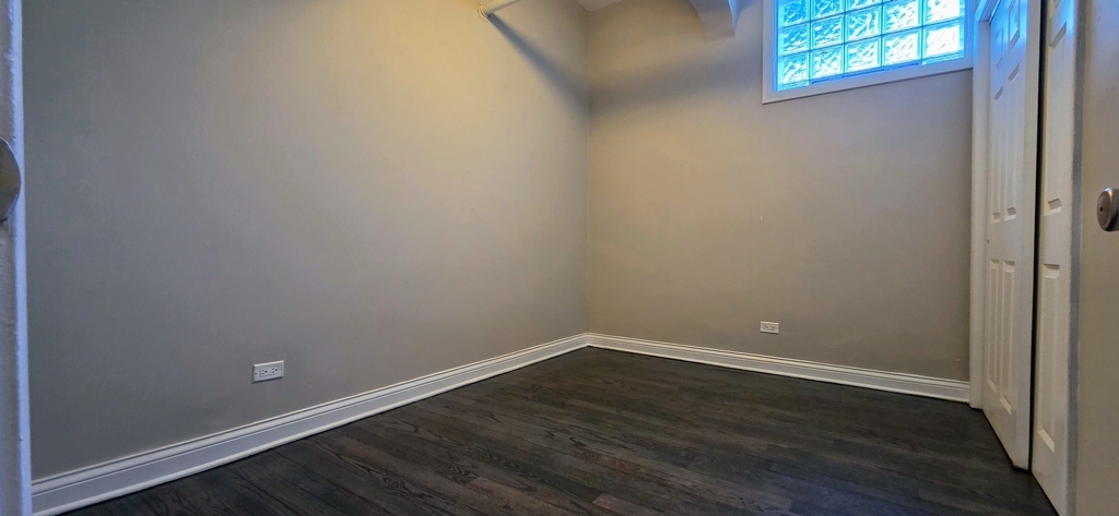4764 N Virginia Avenue - Photo 10