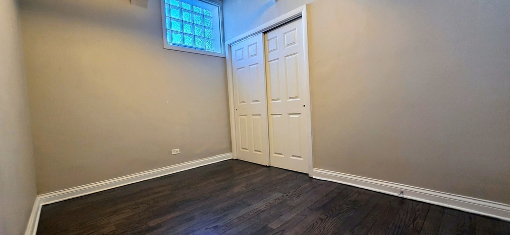 4764 N Virginia Avenue - Photo 11