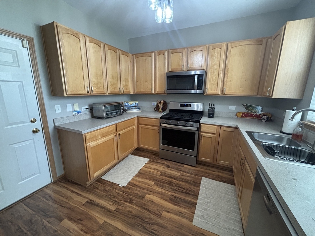 1523 Grand Drive - Photo 3