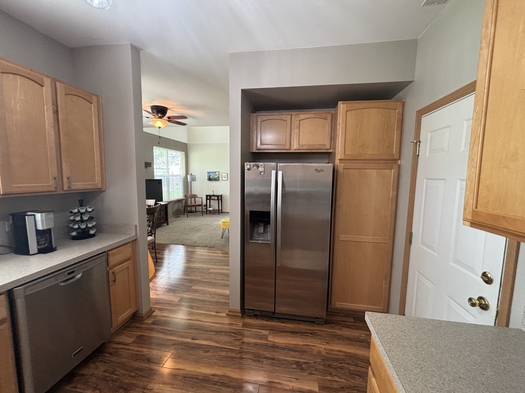 1523 Grand Drive - Photo 4