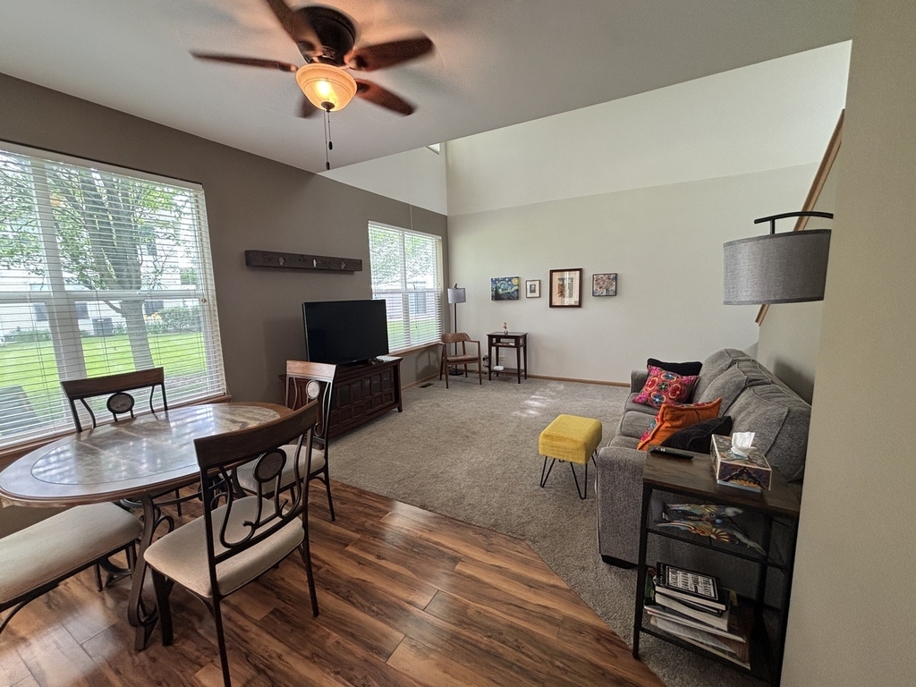 1523 Grand Drive - Photo 8