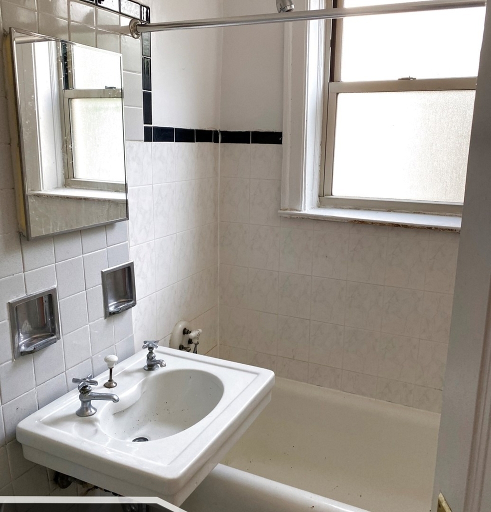 2536 N Sawyer Avenue - Photo 5