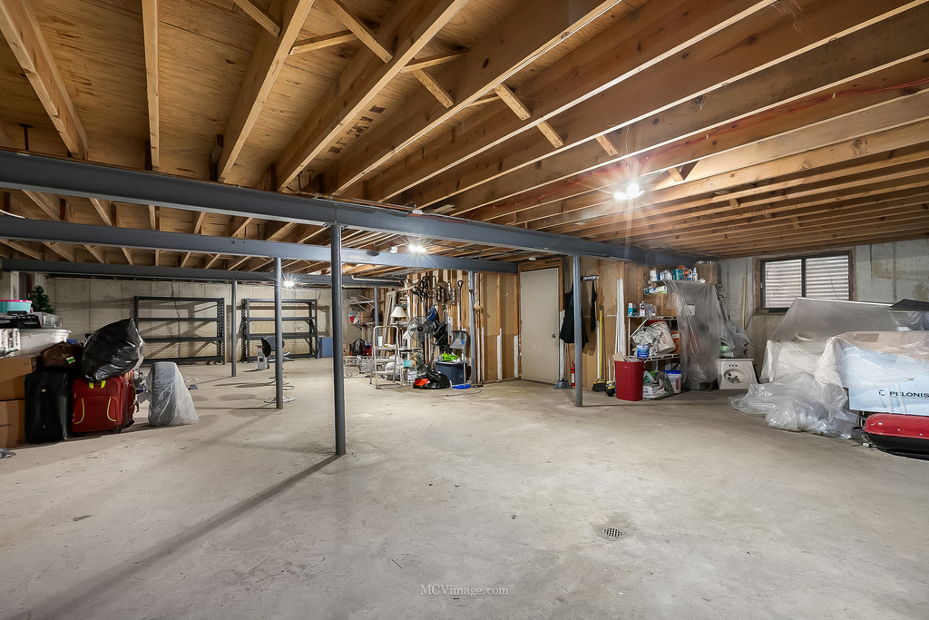 7731 Woodward Avenue - Photo 13