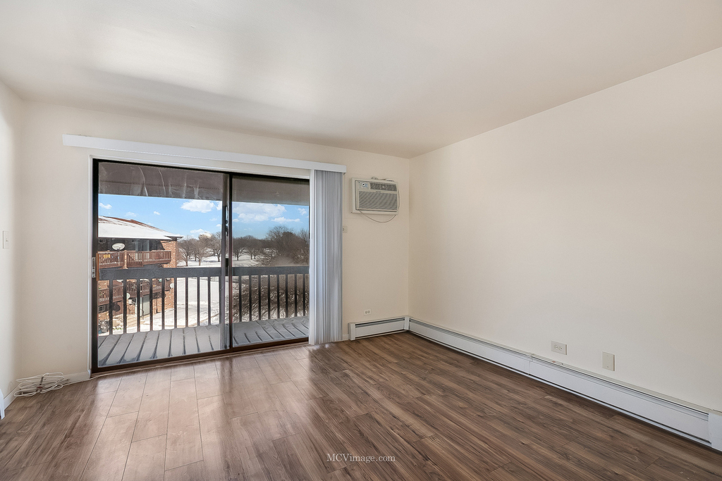 7731 Woodward Avenue - Photo 6
