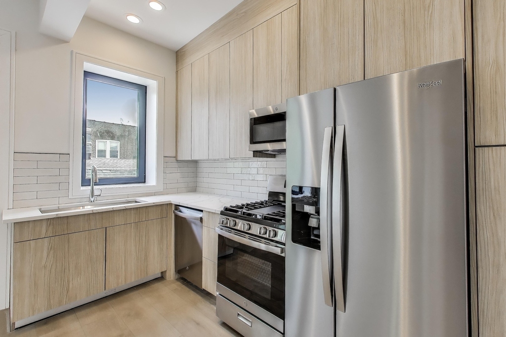 2023 N Drake Avenue - Photo 8