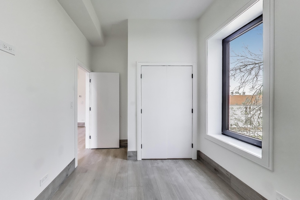 2023 N Drake Avenue - Photo 15