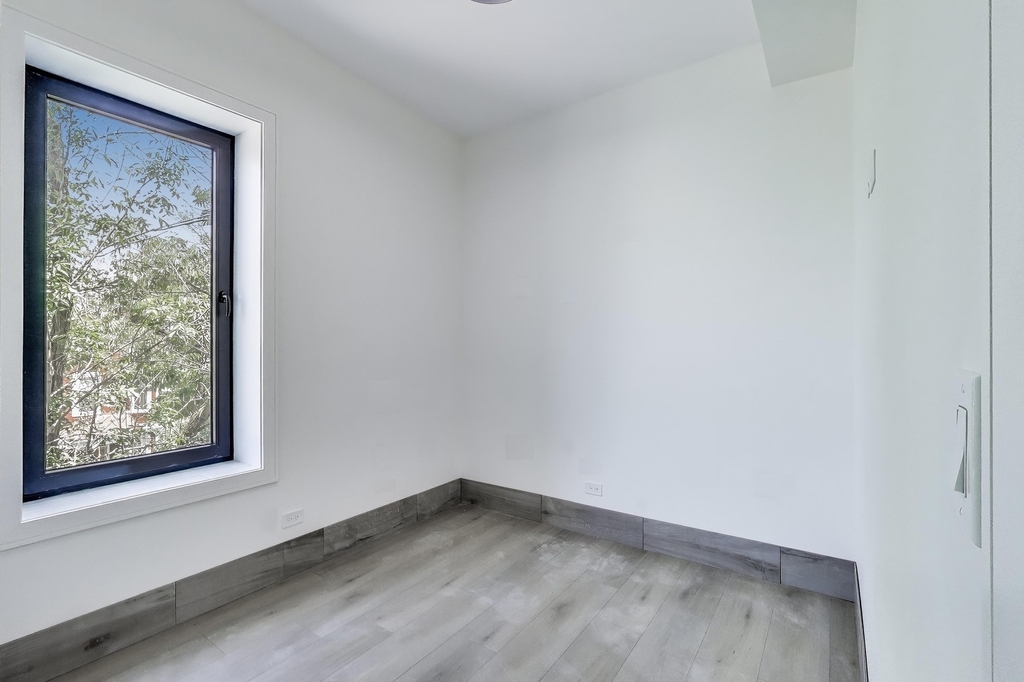 2023 N Drake Avenue - Photo 14