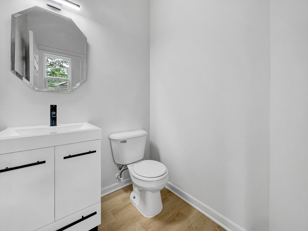 1089 Ellsworth Drive - Photo 5