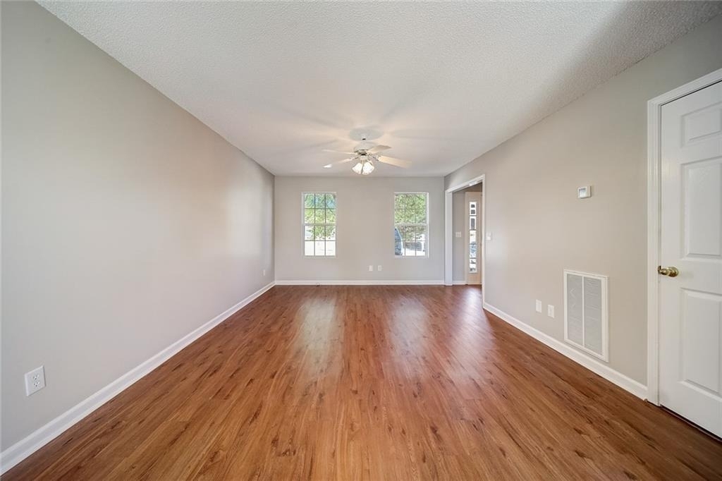 23 Westside Sw - Photo 3