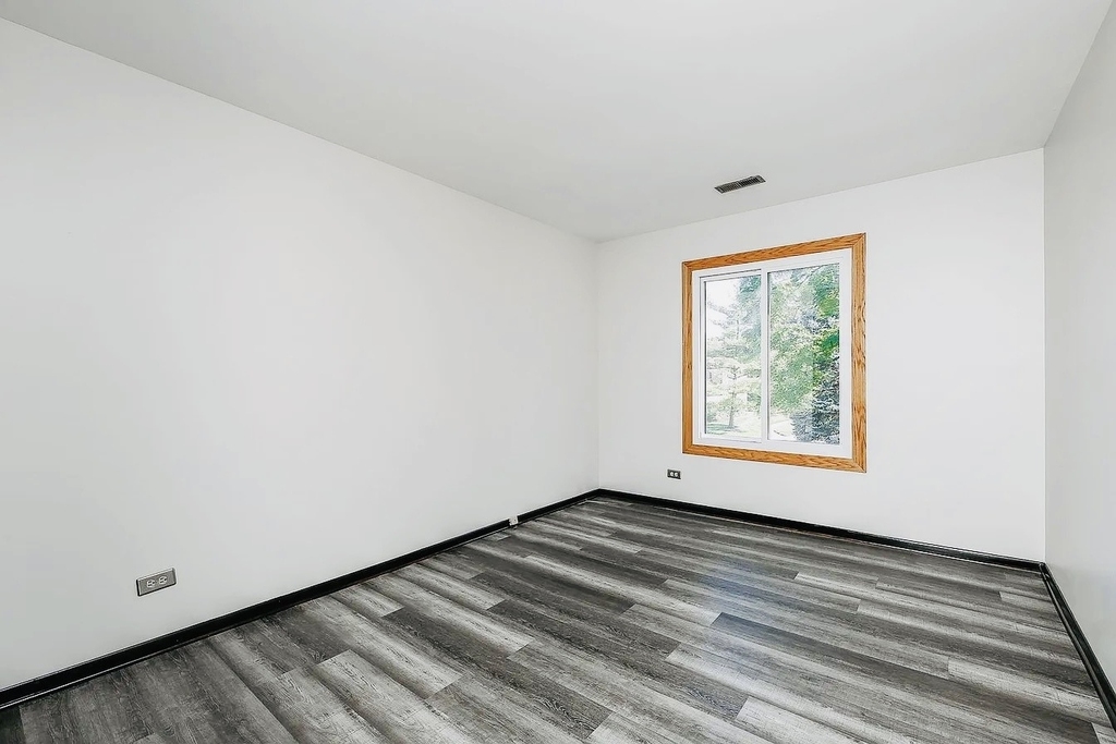 865 Sheldon Court - Photo 8