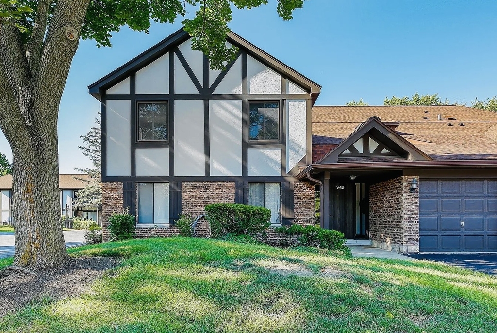 865 Sheldon Court - Photo 0