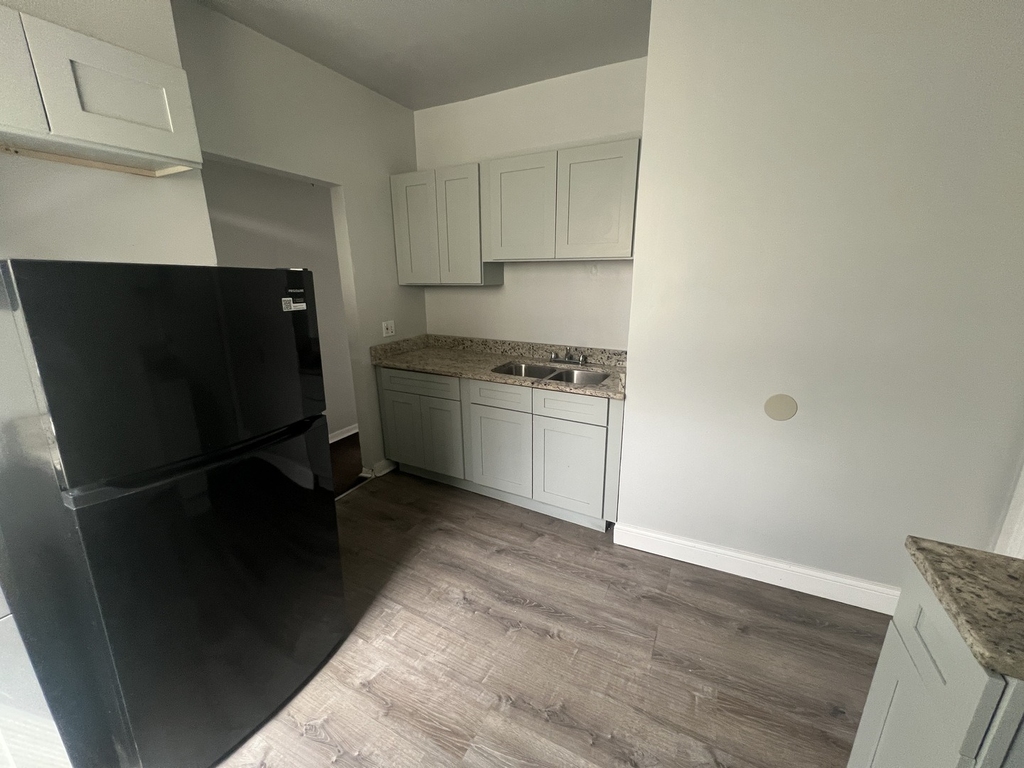 73 E 69th Street - Photo 5