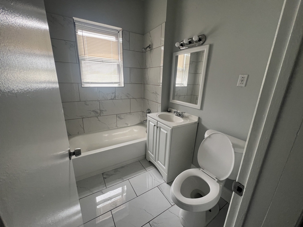 73 E 69th Street - Photo 6