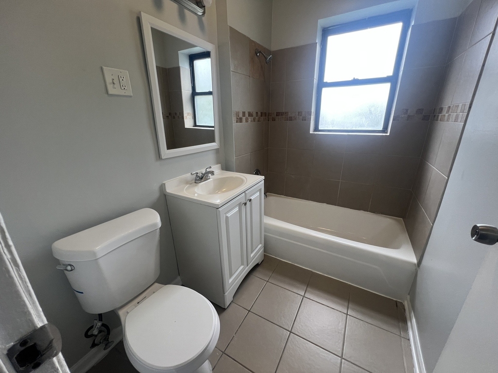 71 E 69th Street - Photo 5