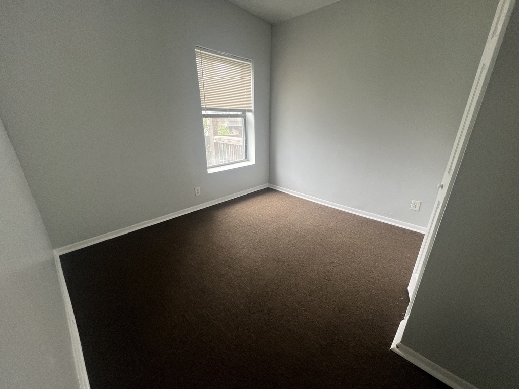 71 E 69th Street - Photo 3