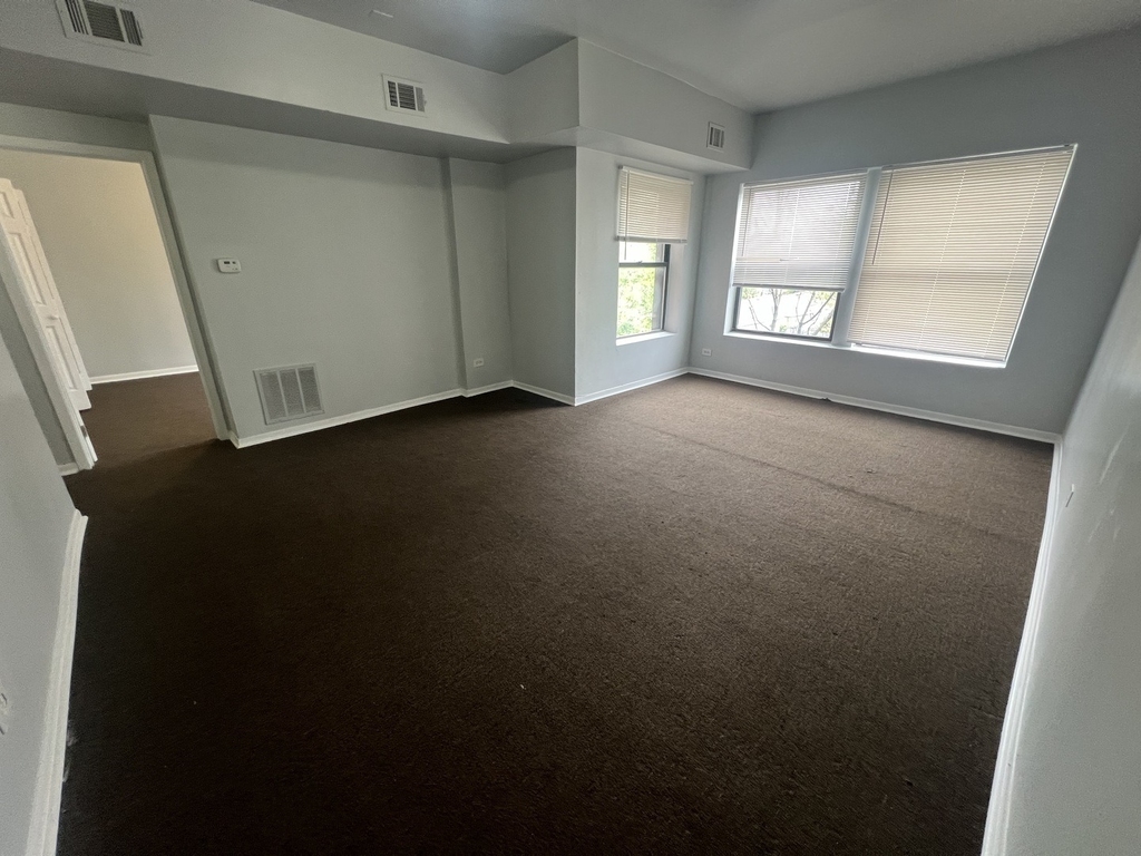 71 E 69th Street - Photo 1