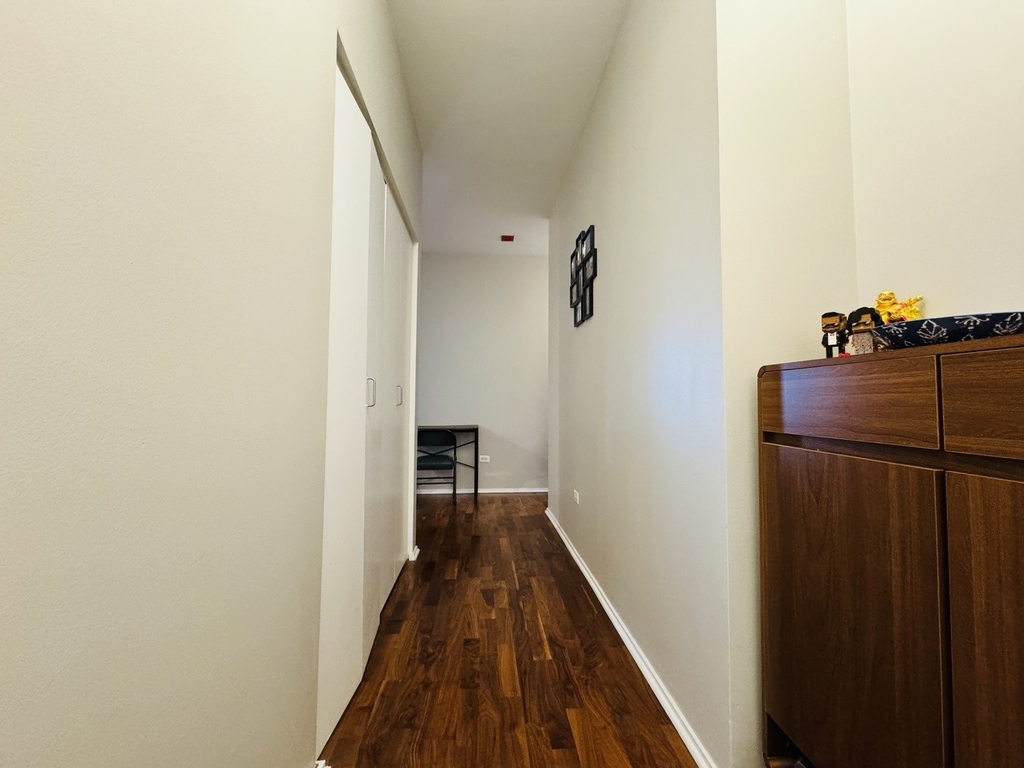 330 N Jefferson Street - Photo 7