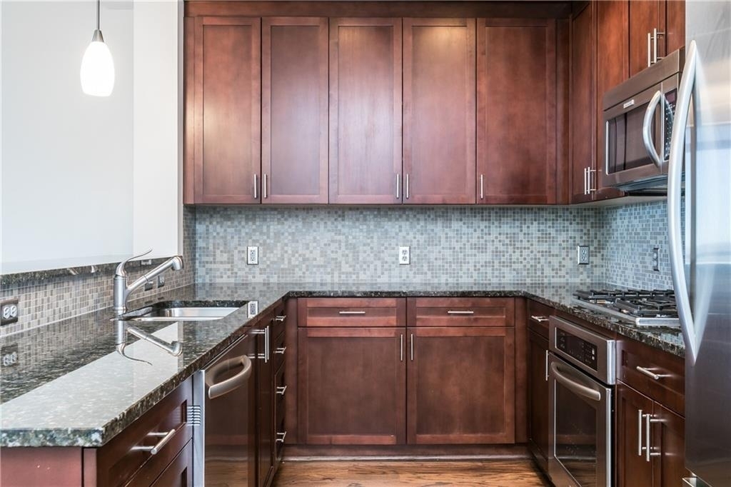 270 17th Street Nw - Photo 2