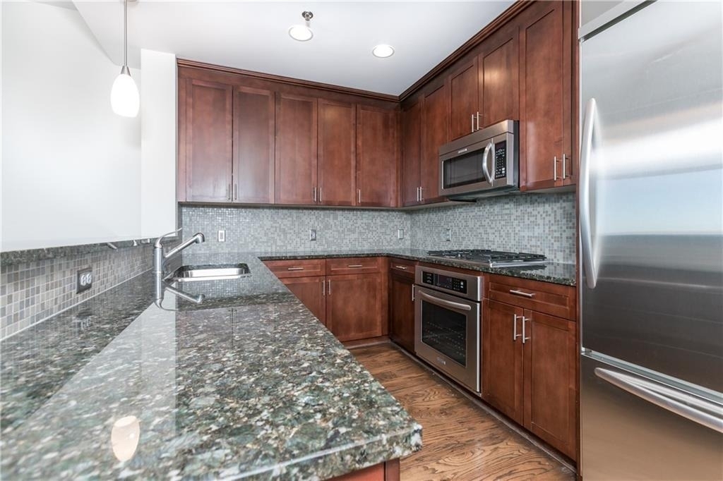 270 17th Street Nw - Photo 6