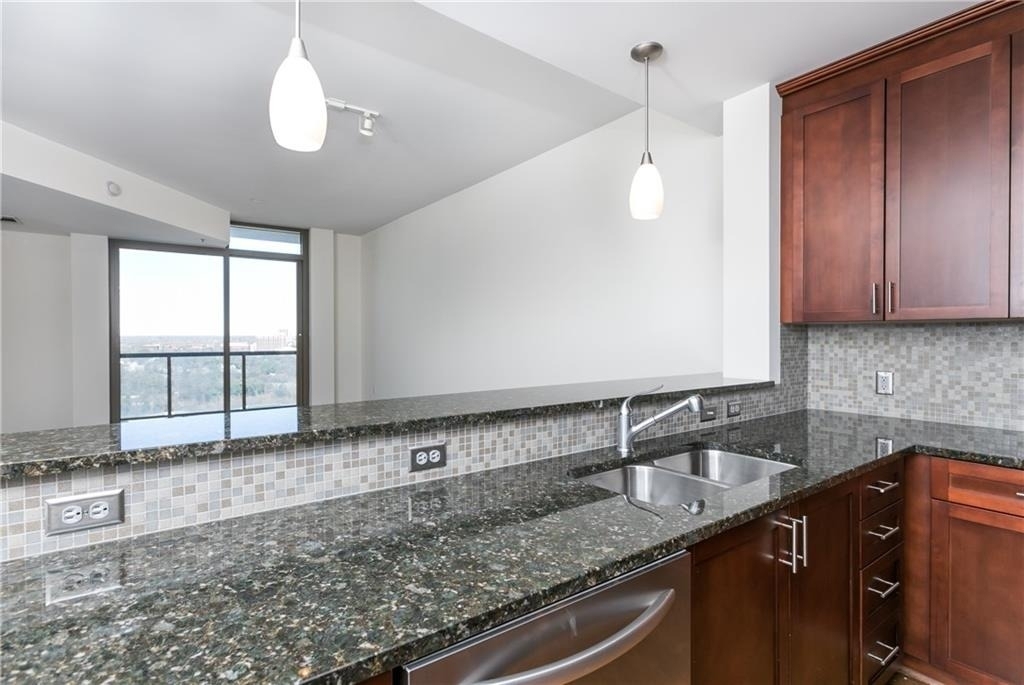 270 17th Street Nw - Photo 13