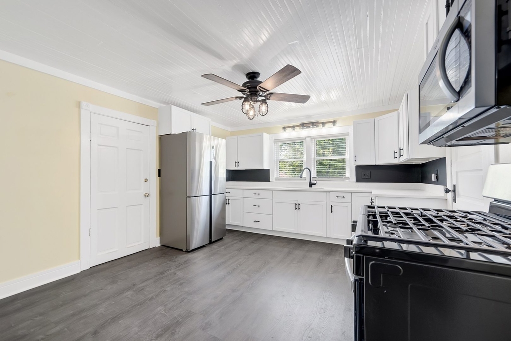 310 Godfrey Avenue - Photo 8