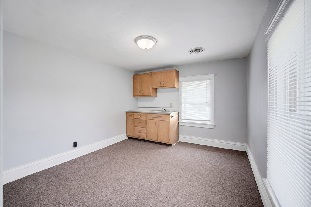 310 Godfrey Avenue - Photo 15