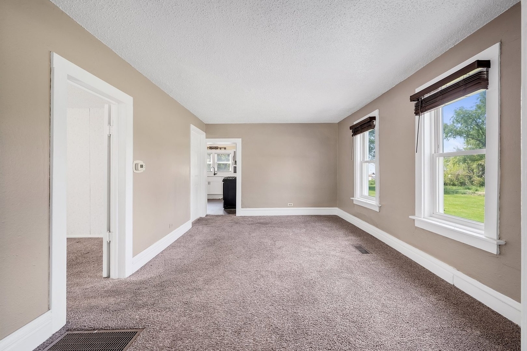 310 Godfrey Avenue - Photo 5