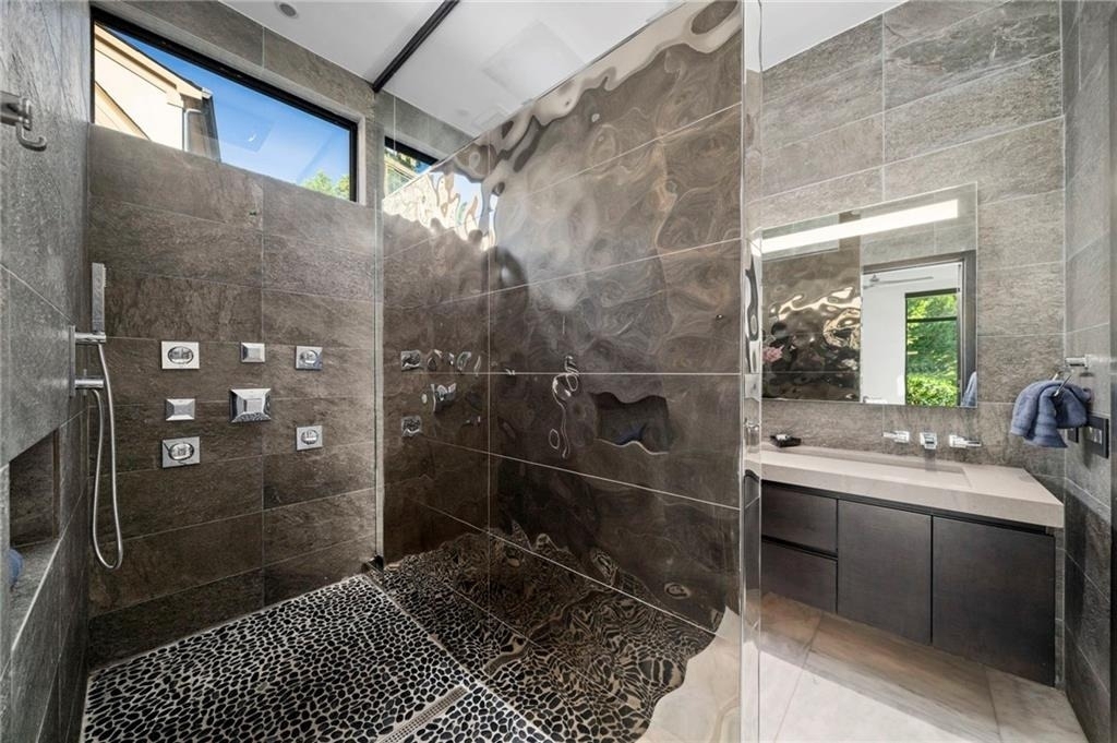 937 Berkshire Road Ne - Photo 33