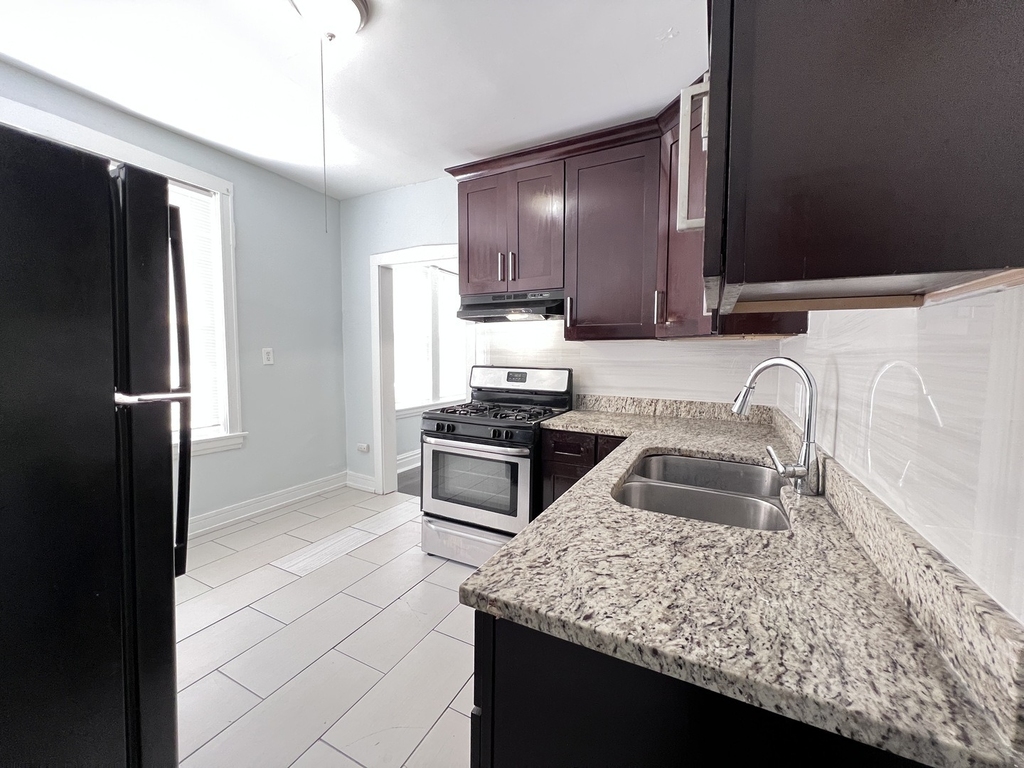 8856 S Lowe Avenue - Photo 8