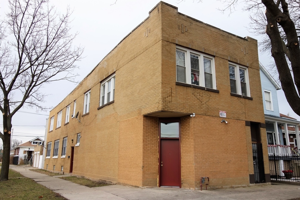 8856 S Lowe Avenue - Photo 0