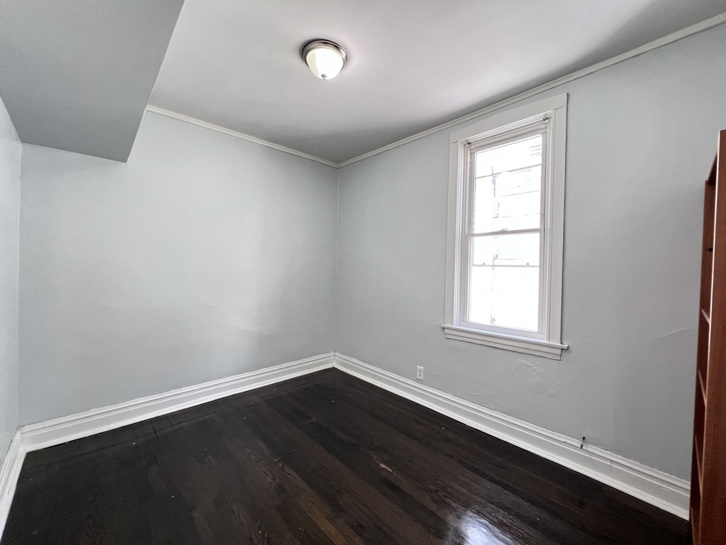 8856 S Lowe Avenue - Photo 13